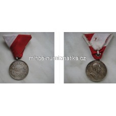 Medaile - válečná medaile Der Tapferkeit Franz Josef I na stuze